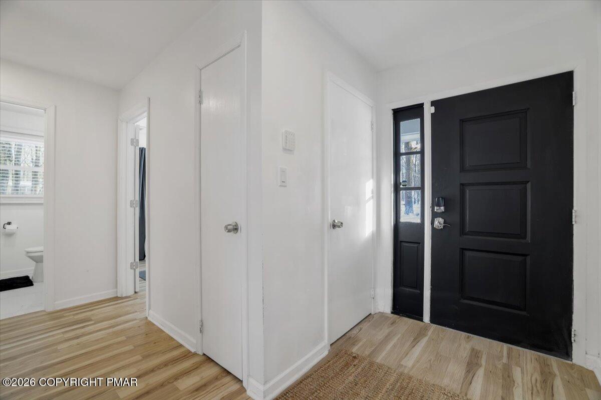 110 Linden Loop Pocono Summit, PA 18346 - Photo 3 of 55 45-RBP50335