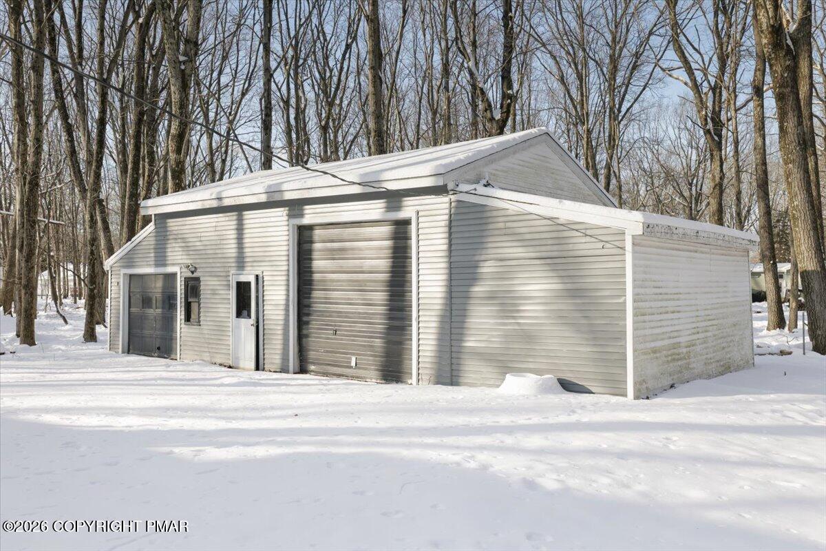 110 Linden Loop Pocono Summit, PA 18346 - Photo 54 of 55 07-RBP50295