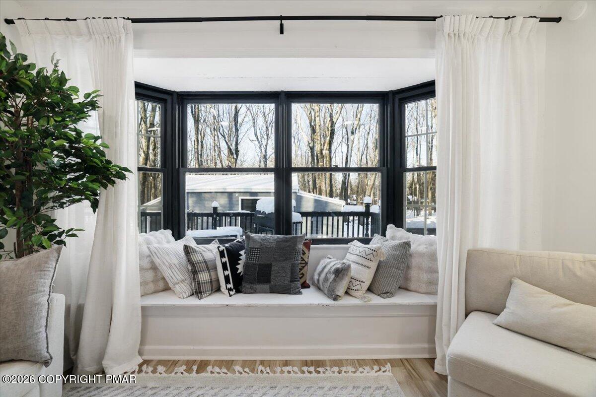 110 Linden Loop Pocono Summit, PA 18346 - Photo 8 of 55 40-RBP50355