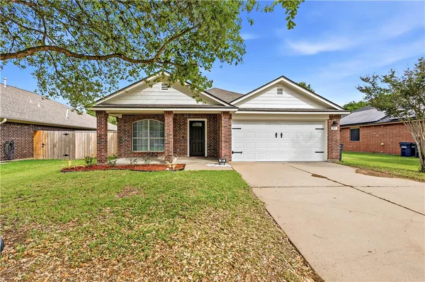 $2,200 | 905 Whitewing Lane, College Station, TX 77845