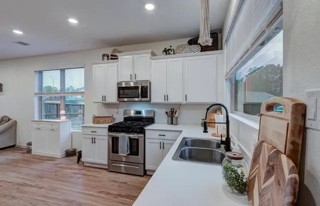 $2,300 | 1714 Fairlea Gin Path, Crosby, TX 77532