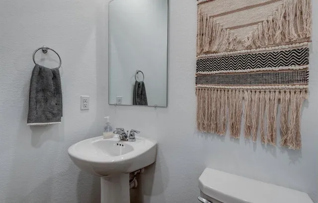 $2,300 | 1714 Fairlea Gin Path, Crosby, TX 77532