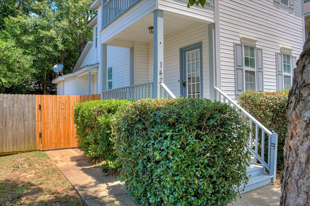 142 Charleston Row Boulevard Aiken, SC 29803 - Photo 3 of 22 Double Porches