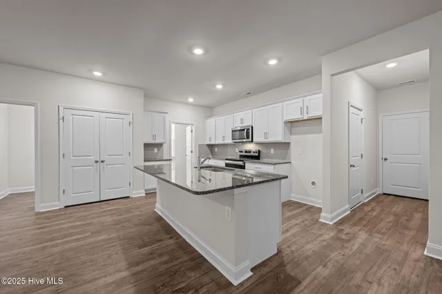 $323,330 | 228 Lake Tyler Drive, New Bern, NC 28560