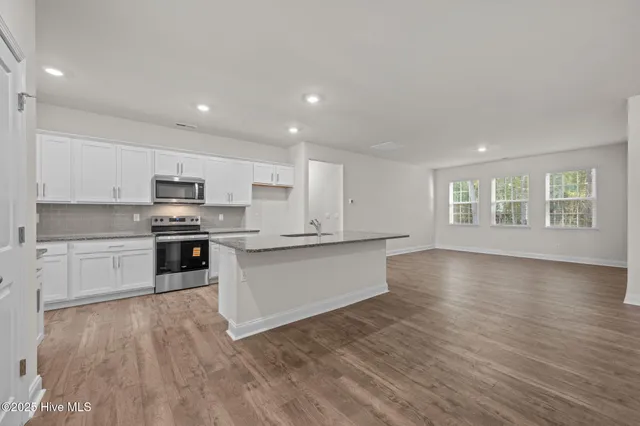 $323,330 | 228 Lake Tyler Drive, New Bern, NC 28560