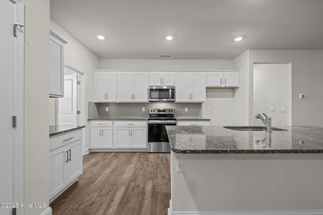 $323,330 | 228 Lake Tyler Drive, New Bern, NC 28560