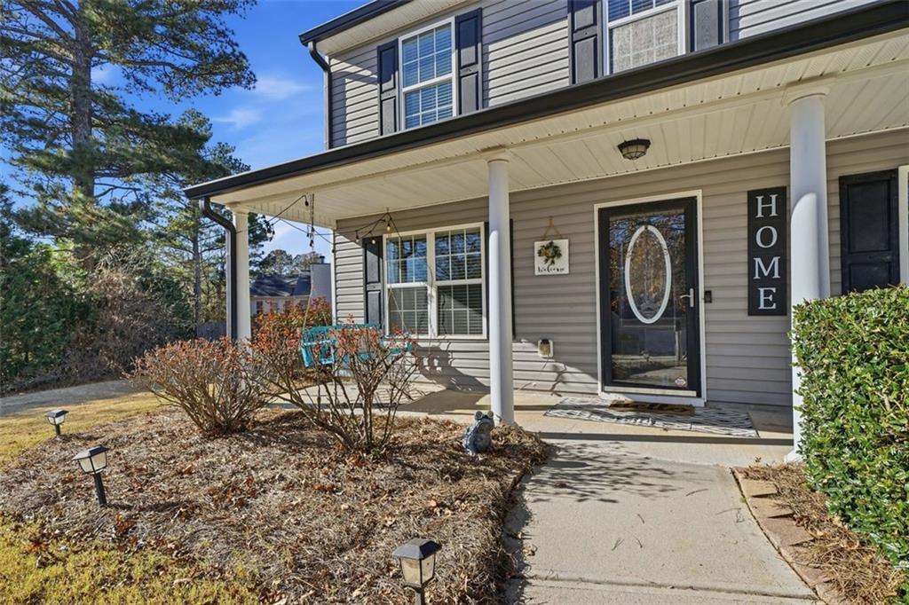 921 Roxeywood Drive Winder, GA 30680 - Photo 4 of 56 a front view of a house