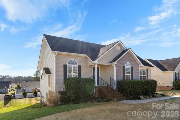 $329,999 | 417 Oakleigh Lane, Oakboro, NC 28129