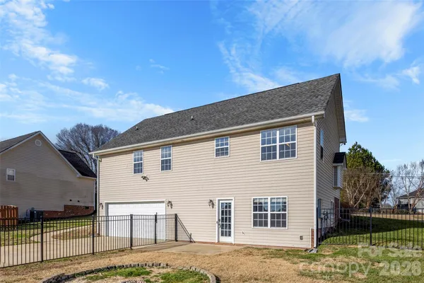 $329,999 | 417 Oakleigh Lane, Oakboro, NC 28129