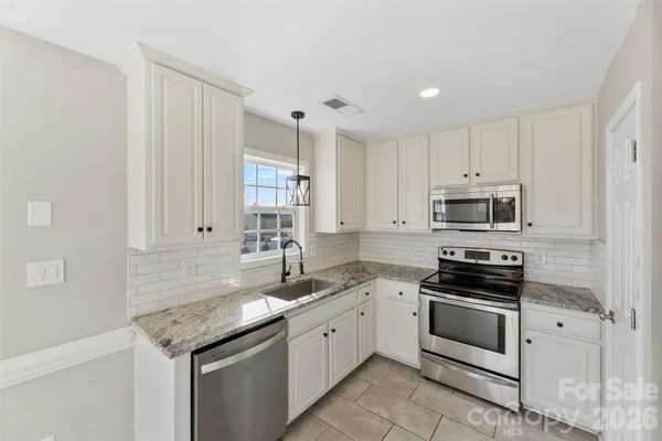 $329,999 | 417 Oakleigh Lane, Oakboro, NC 28129