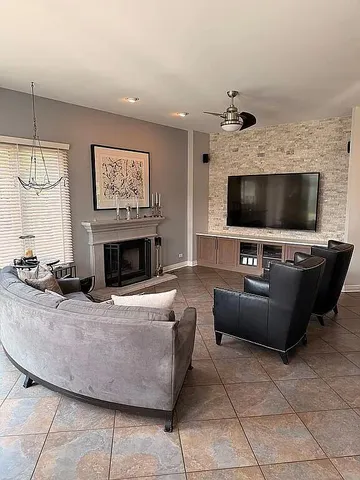 $770,000 | 6N274 West Ridgewood Lane, St. Charles, IL 60175