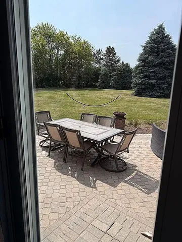 $770,000 | 6N274 West Ridgewood Lane, St. Charles, IL 60175