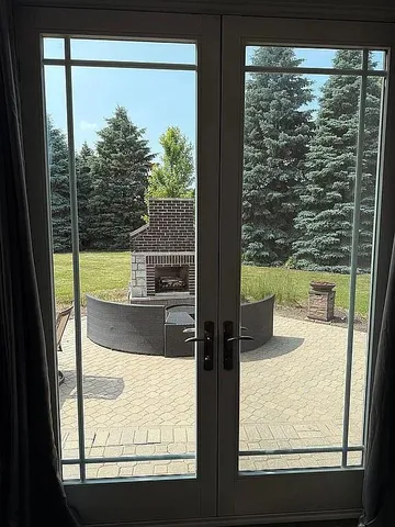 $770,000 | 6N274 West Ridgewood Lane, St. Charles, IL 60175