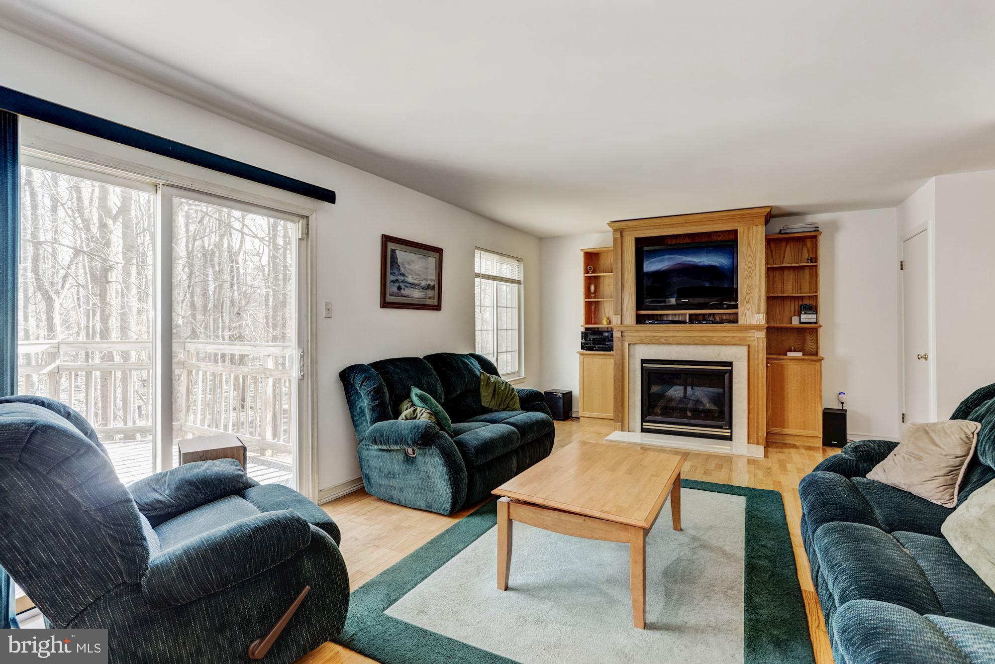 9365 Spring Water Path Jessup, MD 20794 - Photo 2 of 29 Living Room