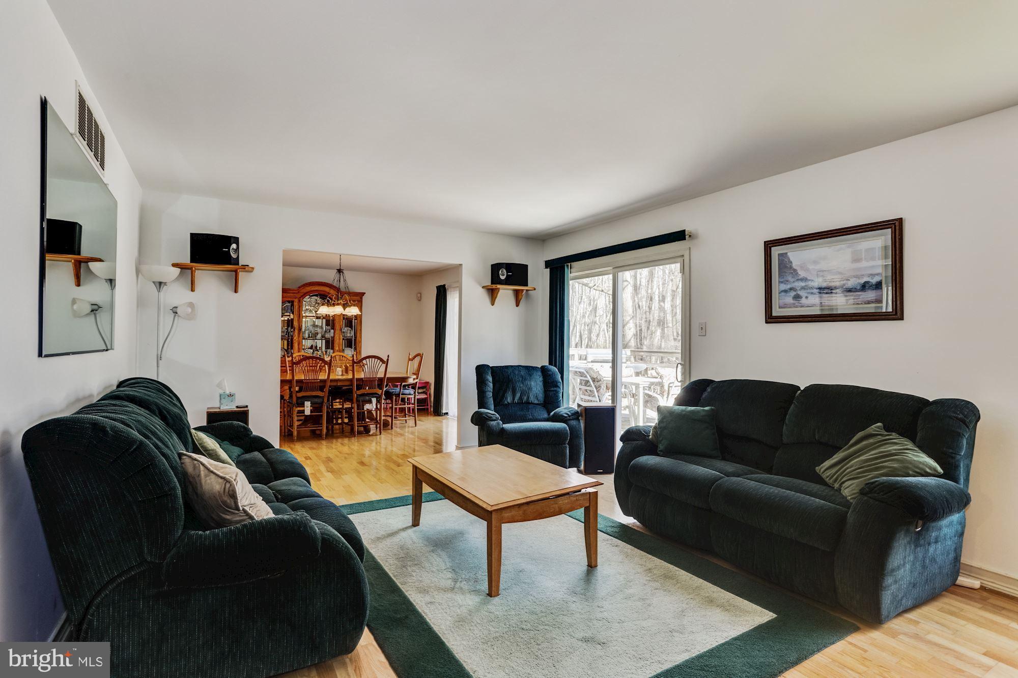 9365 Spring Water Path Jessup, MD 20794 - Photo 4 of 29 Living Room