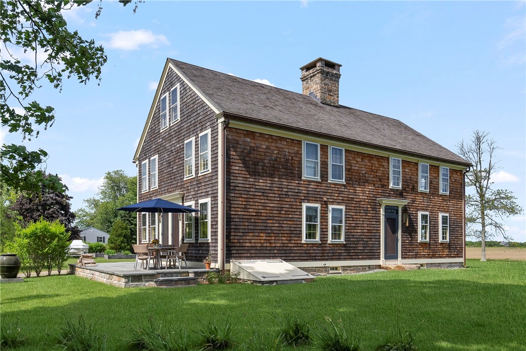 46 Antique Road South Kingstown, RI 02879 - Photo 1 of 35 Gallery Image 1
