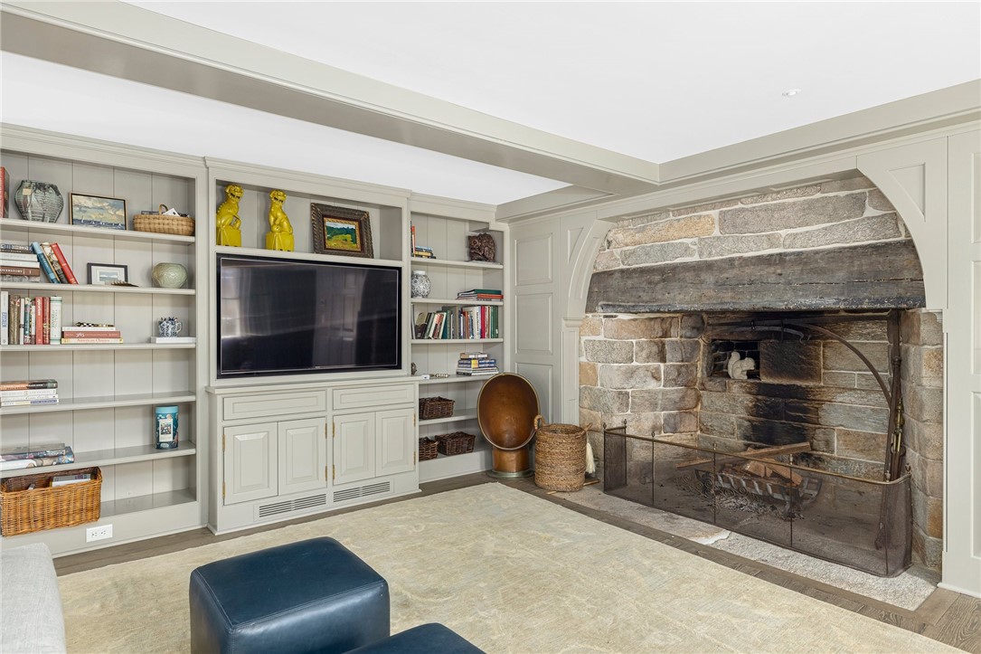 46 Antique Road South Kingstown, RI 02879 - Photo 16 of 35 Gallery Image 16