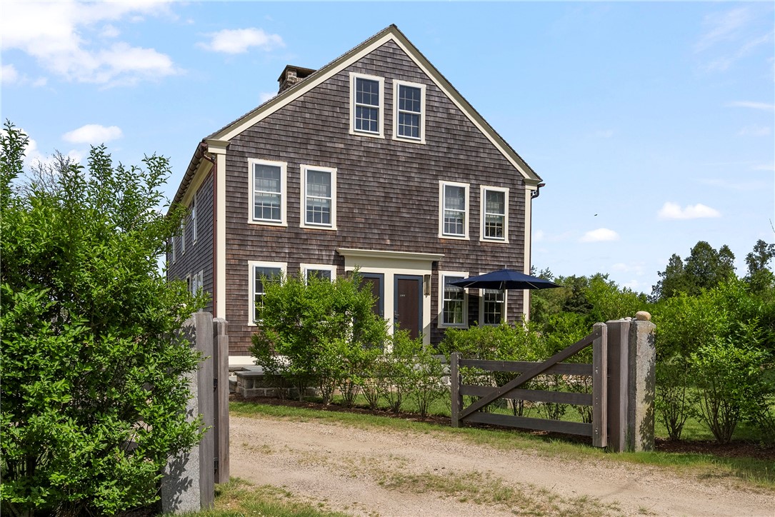 46 Antique Road South Kingstown, RI 02879 - Photo 3 of 35 Gallery Image 3
