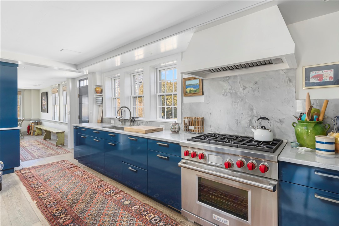 46 Antique Road South Kingstown, RI 02879 - Photo 10 of 35 Gallery Image 10