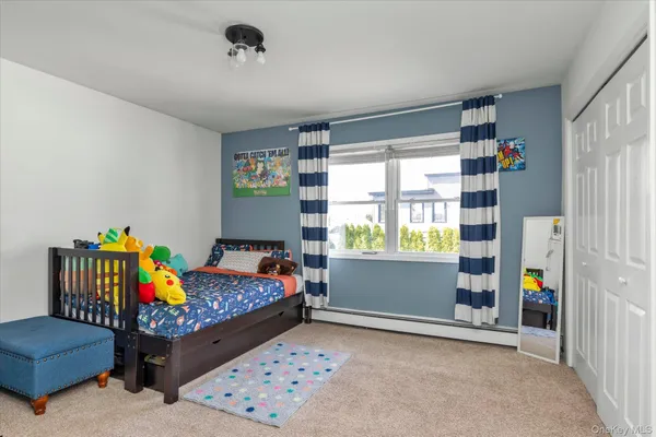 $899,000 | 32 Return Lane, Levittown, NY 11756