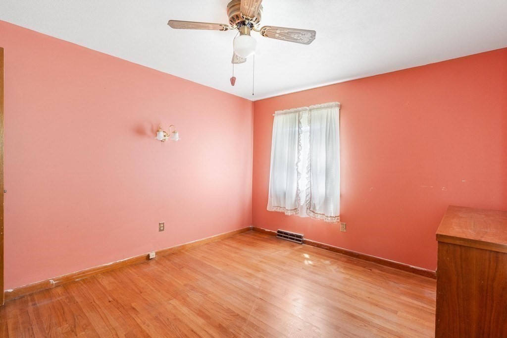 14 Sunbrier Road Springfield, MA 01129 - Photo 18 of 32