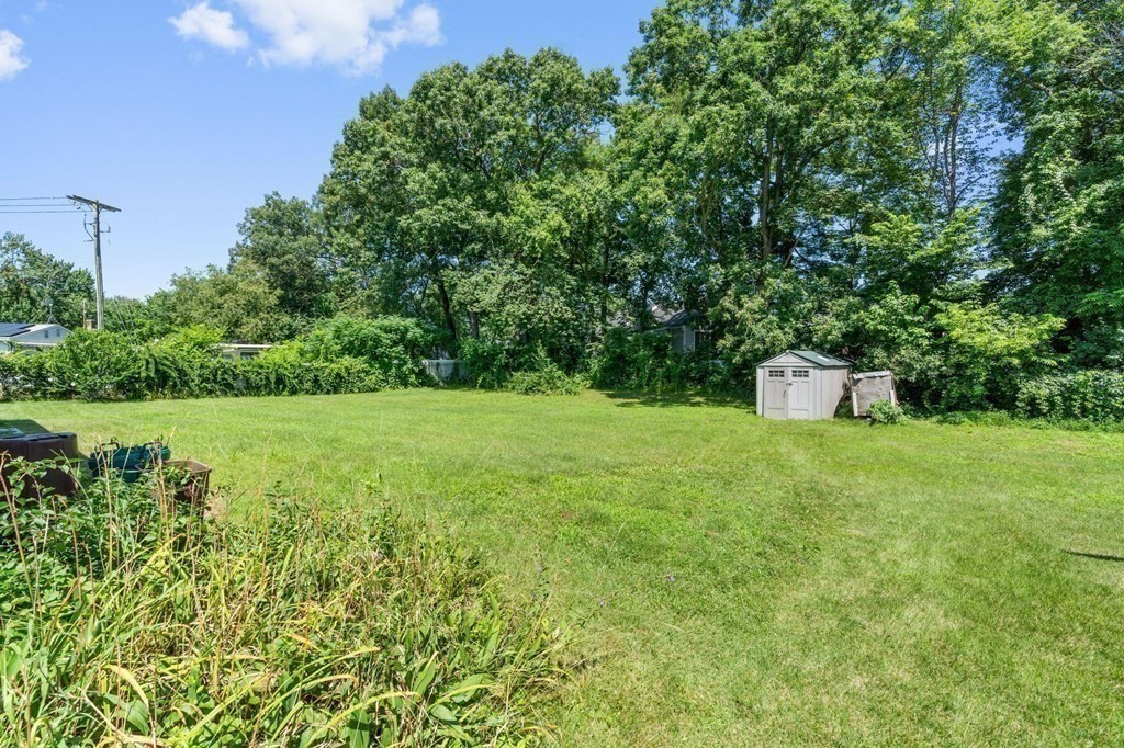 14 Sunbrier Road Springfield, MA 01129 - Photo 23 of 32