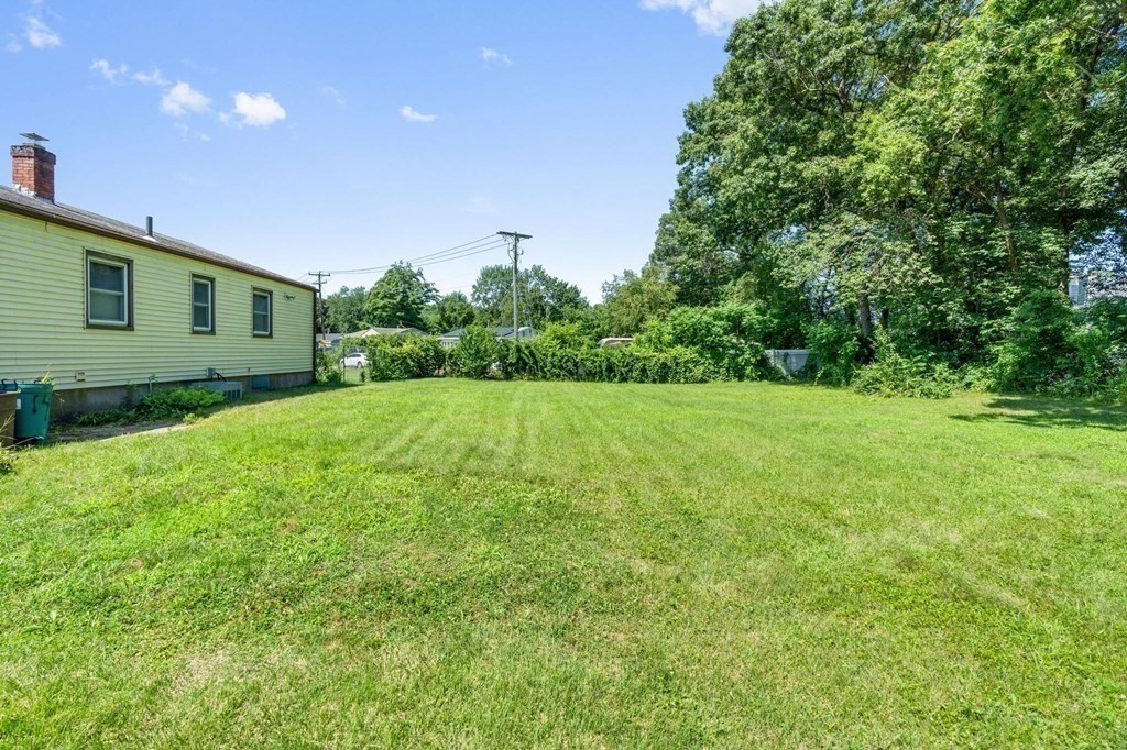 14 Sunbrier Road Springfield, MA 01129 - Photo 24 of 32