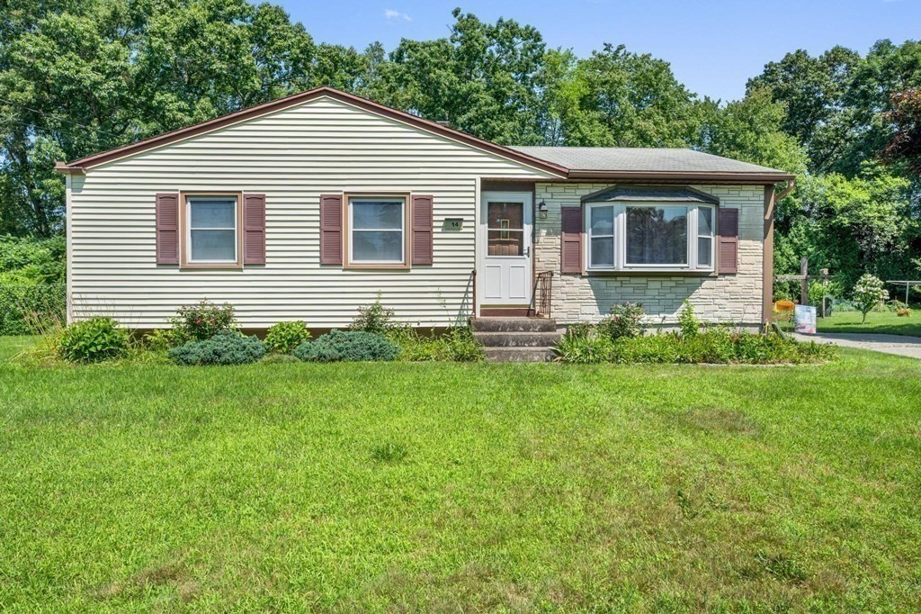 14 Sunbrier Road Springfield, MA 01129 - Photo 25 of 32