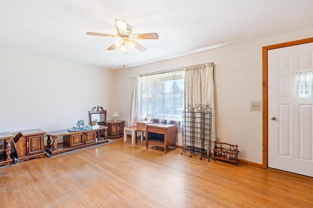 14 Sunbrier Road Springfield, MA 01129 - Photo 7 of 32