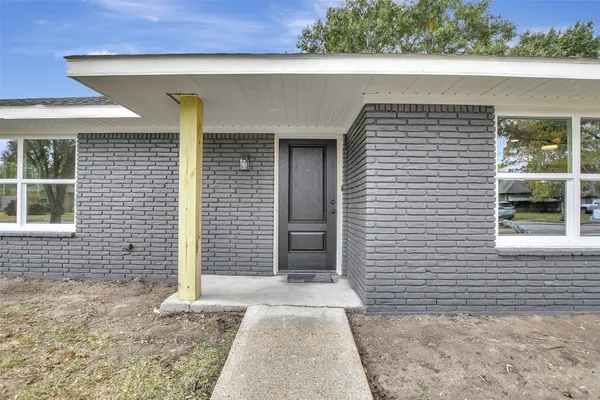 $2,500 | 1914 Monroe Drive, Pasadena, TX 77502