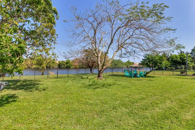 $959,000 | 1124 Carambola Circle, West Palm Beach, FL 33406