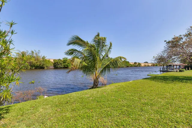 $959,000 | 1124 Carambola Circle, West Palm Beach, FL 33406