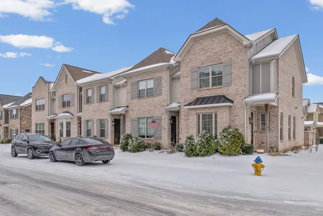 $2,150 | 119 Savannah Avenue, Pleasant View, TN 37146