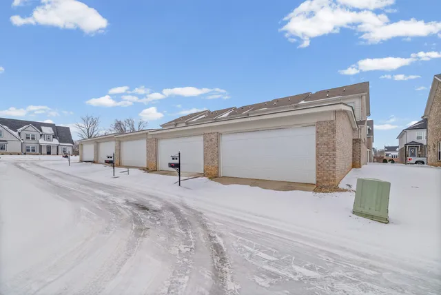 $2,150 | 119 Savannah Avenue, Pleasant View, TN 37146