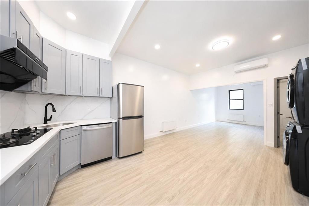 320 Bay Ridge Parkway Brooklyn, NY 11209 - Photo 7 of 29