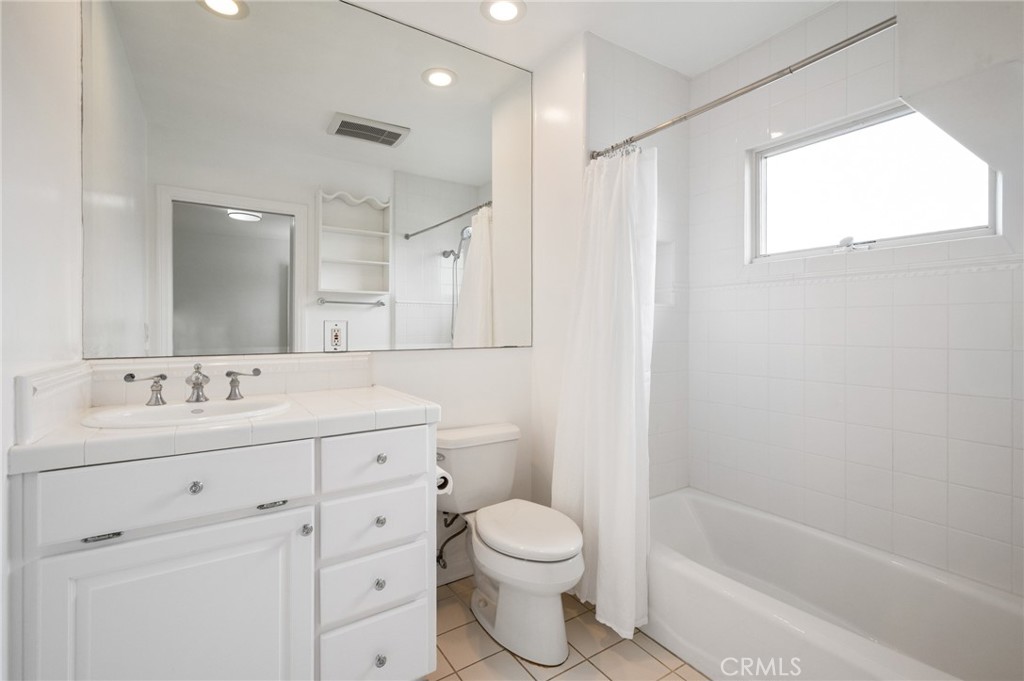 623 14th Street Manhattan Beach, CA 90266 - Photo 13 of 34