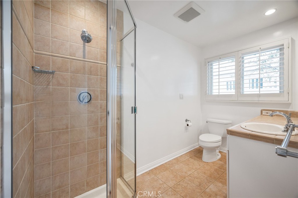 623 14th Street Manhattan Beach, CA 90266 - Photo 15 of 34