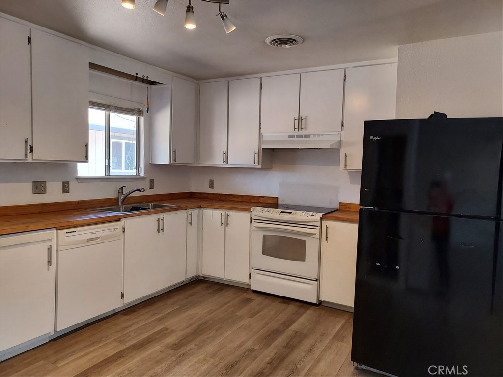 6135 Ridgeview Drive Clearlake, CA 95422 - Photo 15 of 36