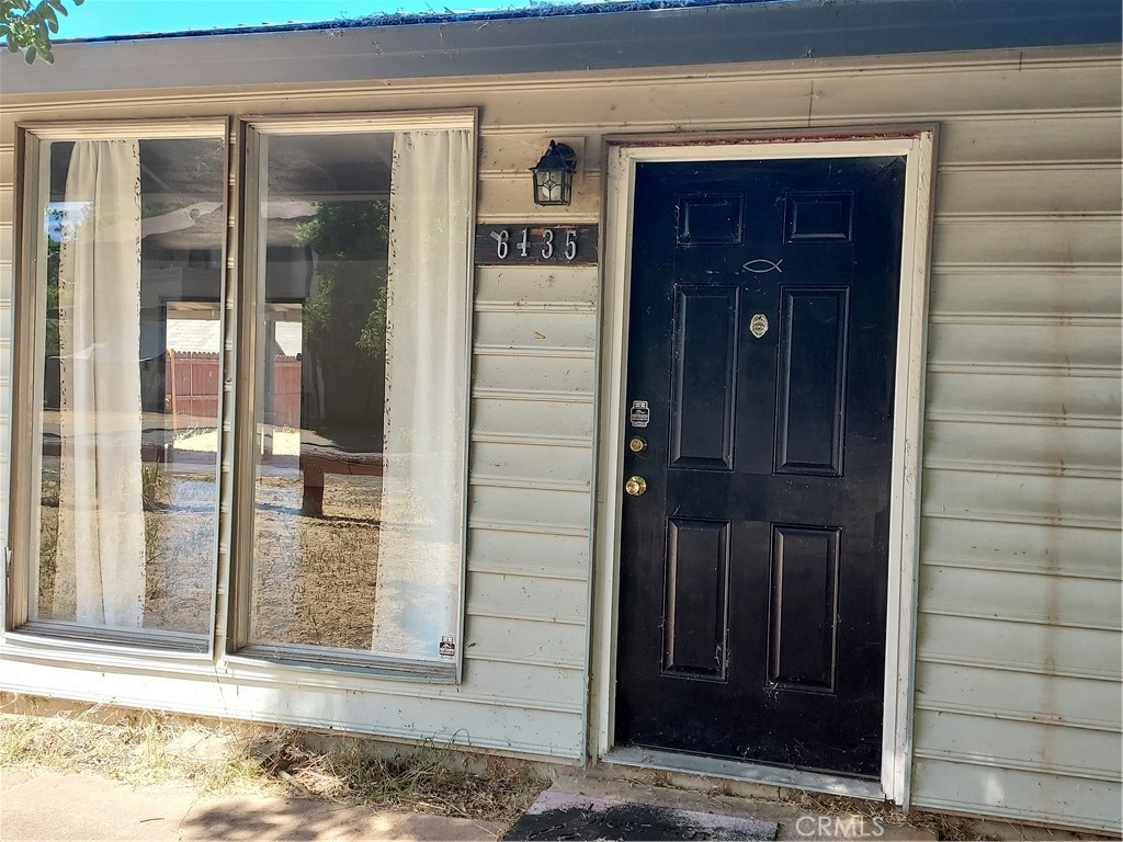6135 Ridgeview Drive Clearlake, CA 95422 - Photo 4 of 36 a view of a wooden door