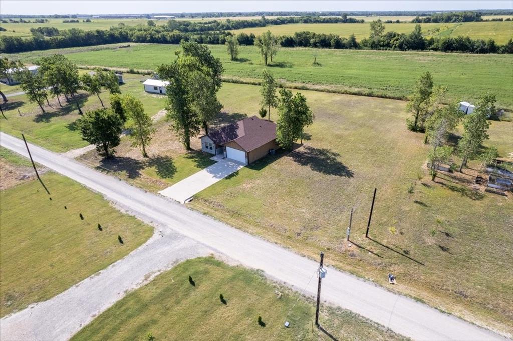 300 Private Road Honey Grove, TX 75446 - Photo 6 of 40 Gallery Image 6
