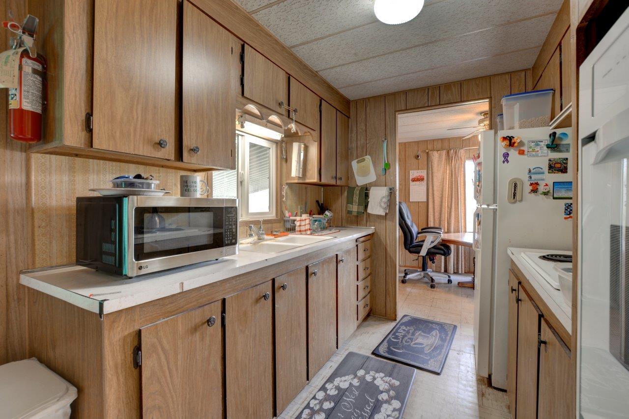 5748 Jerome Prairie Road Grants Pass, OR 97527 - Photo 12 of 43 12