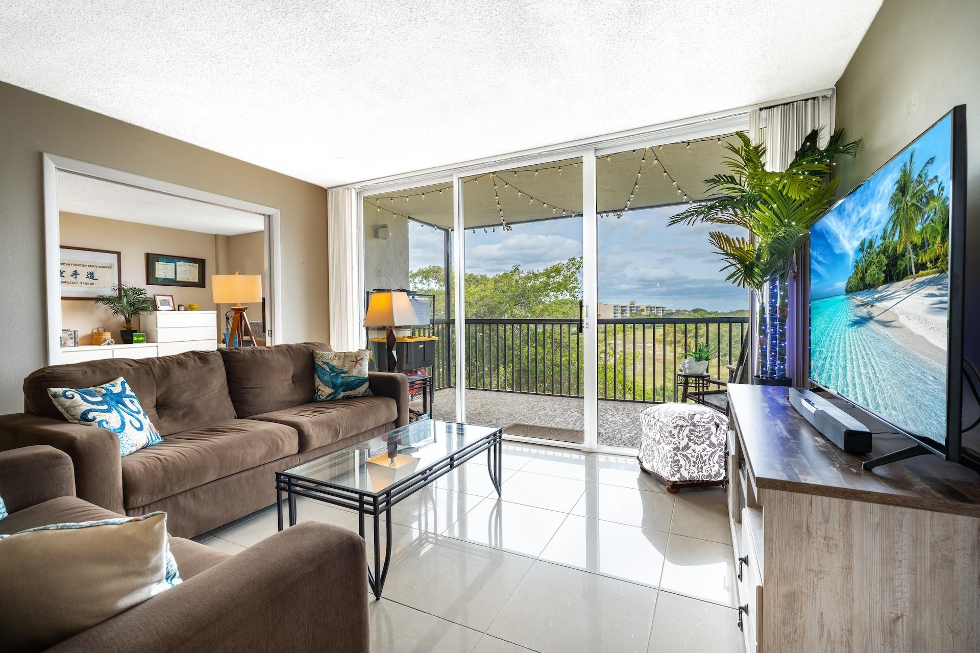 5260 Northwest 2nd Avenue, Unit PH7 Boca Raton, FL 33487 - Photo 4 of 32 Photo 4
