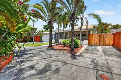 $1,050,000 | 2478 Cat Cay Lane, Fort Lauderdale, FL 33312