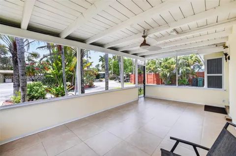 $1,050,000 | 2478 Cat Cay Lane, Fort Lauderdale, FL 33312