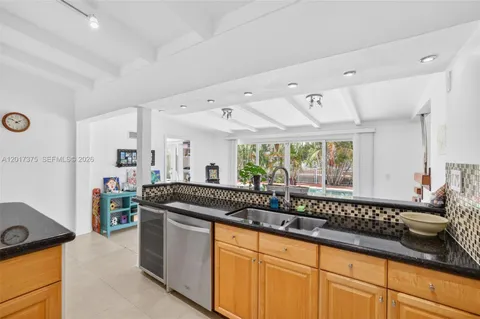 $1,050,000 | 2478 Cat Cay Lane, Fort Lauderdale, FL 33312