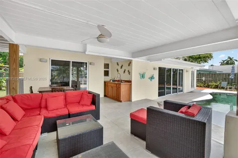 $1,050,000 | 2478 Cat Cay Lane, Fort Lauderdale, FL 33312