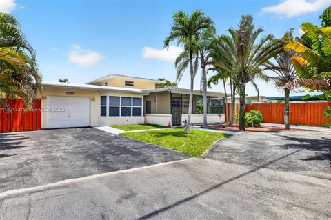 $1,050,000 | 2478 Cat Cay Lane, Fort Lauderdale, FL 33312