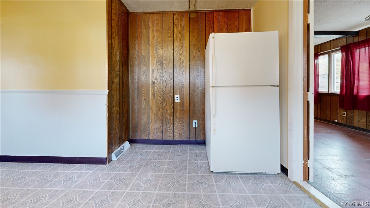 2907 Pinehurst Road Henrico, VA 23228 - Photo 10 of 24 Gallery Image 10