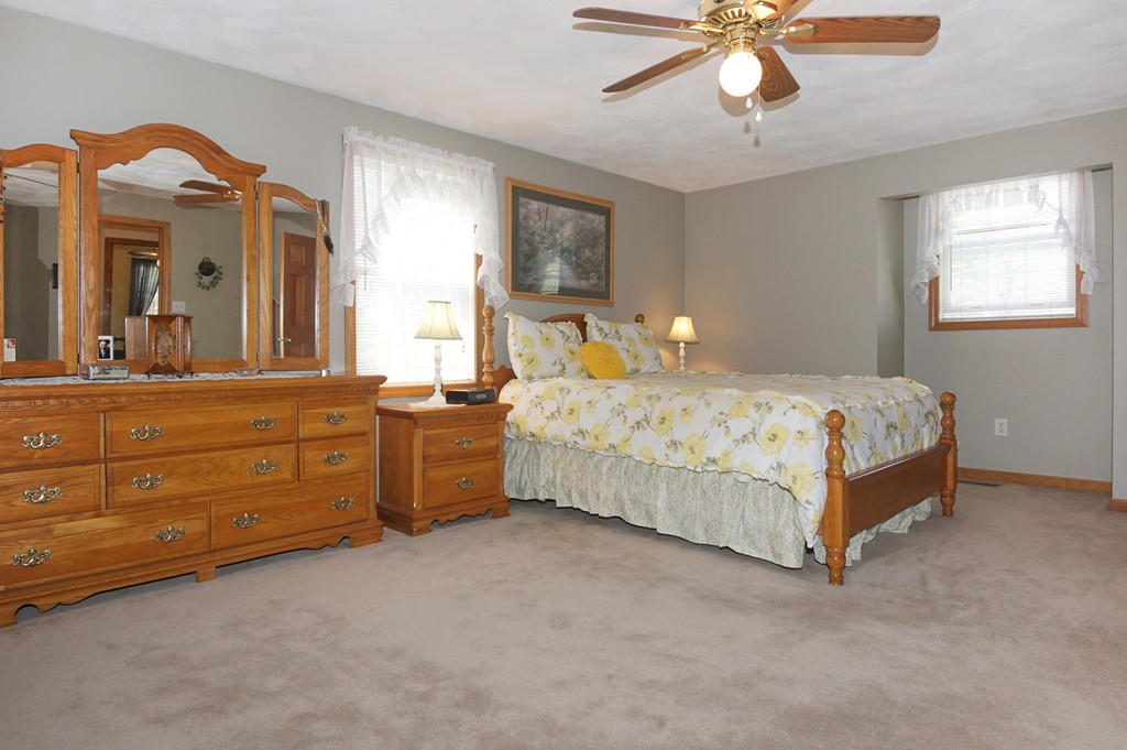 222 Rangeway Road Billerica, MA 01862 - Photo 13 of 24