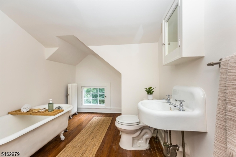 121 Christopher Street Montclair, NJ 07042 - Photo 34 of 47 Gallery Image 34